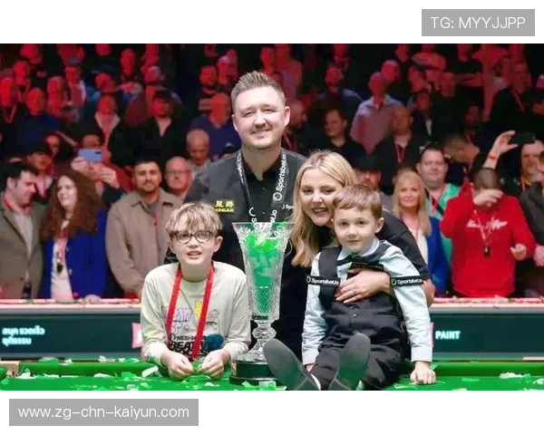 海外战队频频亮相，国际舞台激烈角逐荣誉与实力，海外联赛